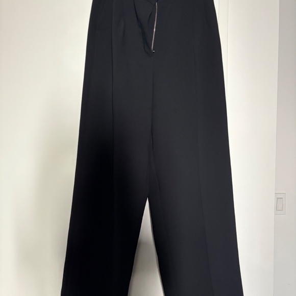 Aritzia Effortless pant - Picture 4 of 4